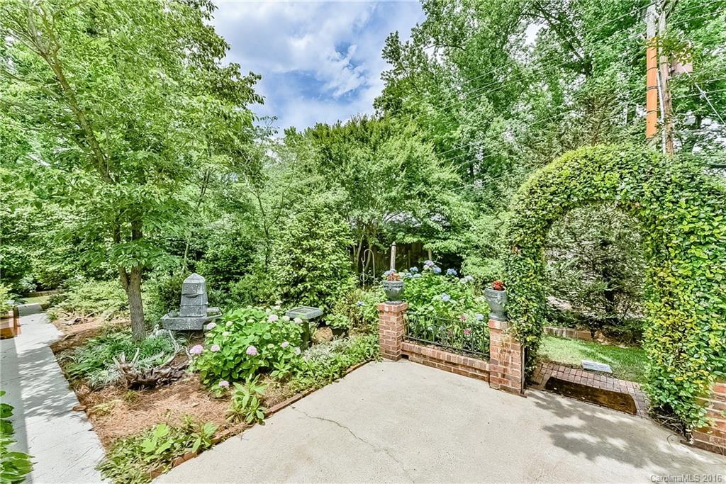 711 Sandridge Road Charlotte, NC 28210 - Photo 23 of 24 Gallery Image 23