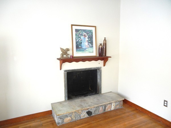 1 Seamore Road Scituate, MA 02066 - Photo 4 of 25