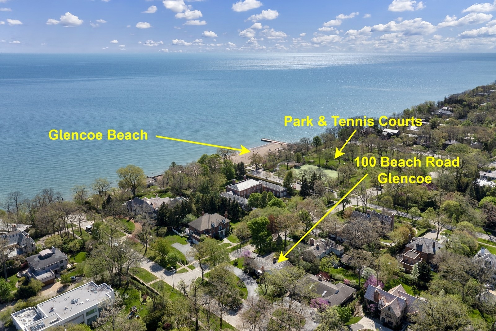 100 Beach Road Glencoe, IL 60022 - Photo 2 of 40 a view of a bunch of trees