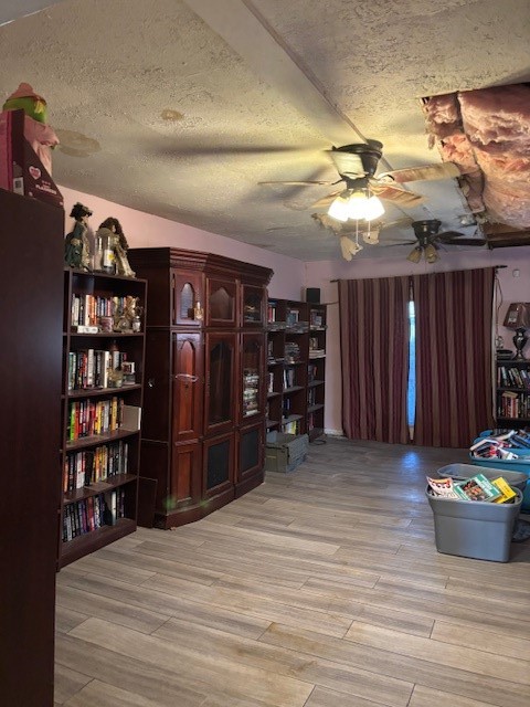 4807 Redfish Reef Drive Bacliff, TX 77518 - Photo 7 of 16 a view of a livingroom with furniture and staircase