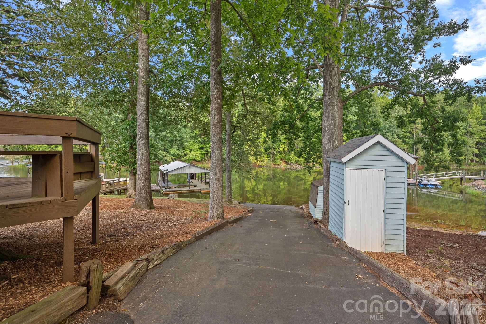 218 Lineberger Road Mooresville, NC 28117 - Photo 41 of 45 Gallery Image 41