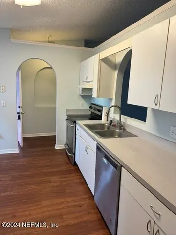 $1,800 | 9151 Ridge Brier Lane, Jacksonville, FL 32225