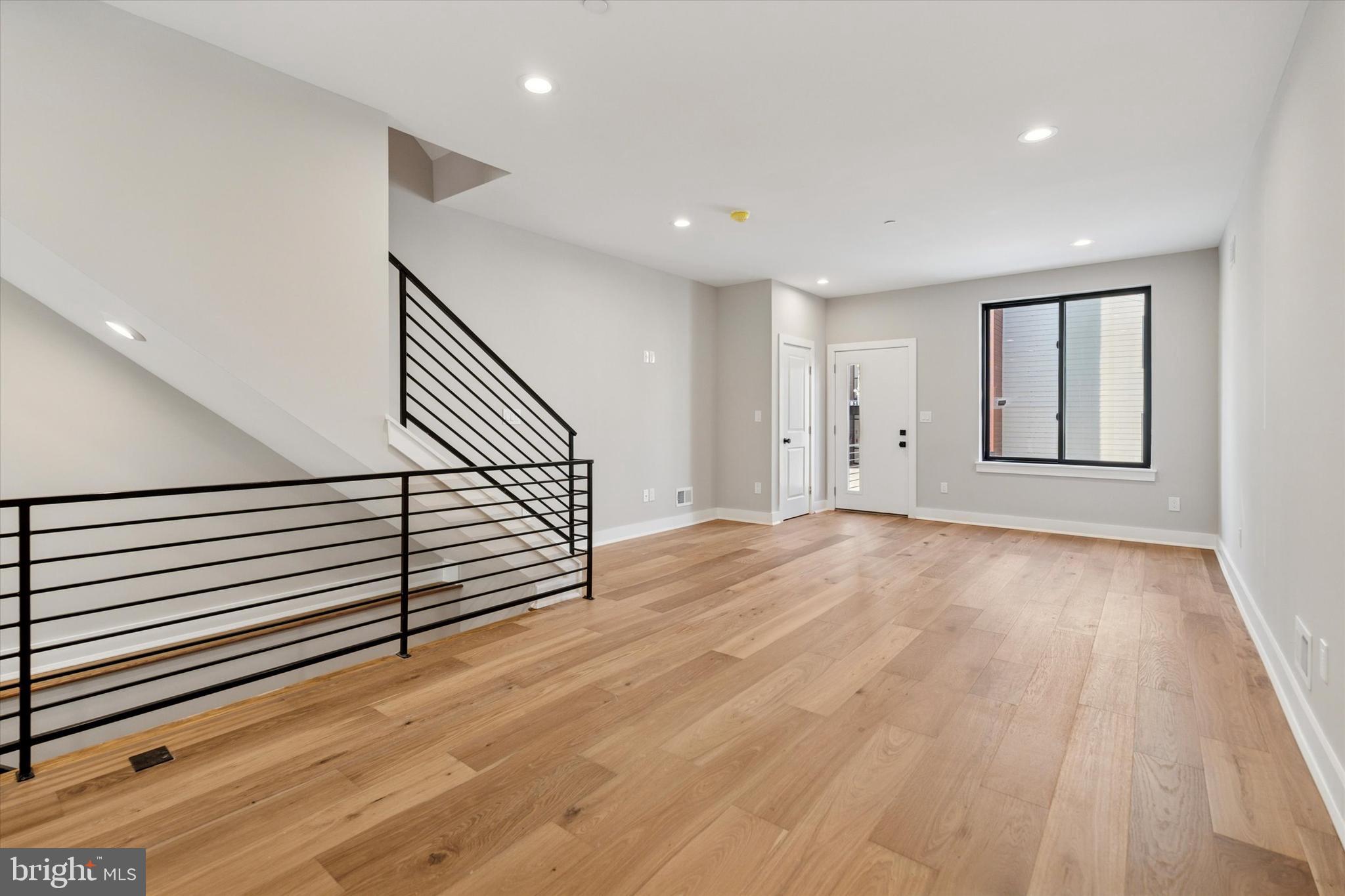 3833 Terrace Street Philadelphia, PA 19128 - Photo 6 of 31