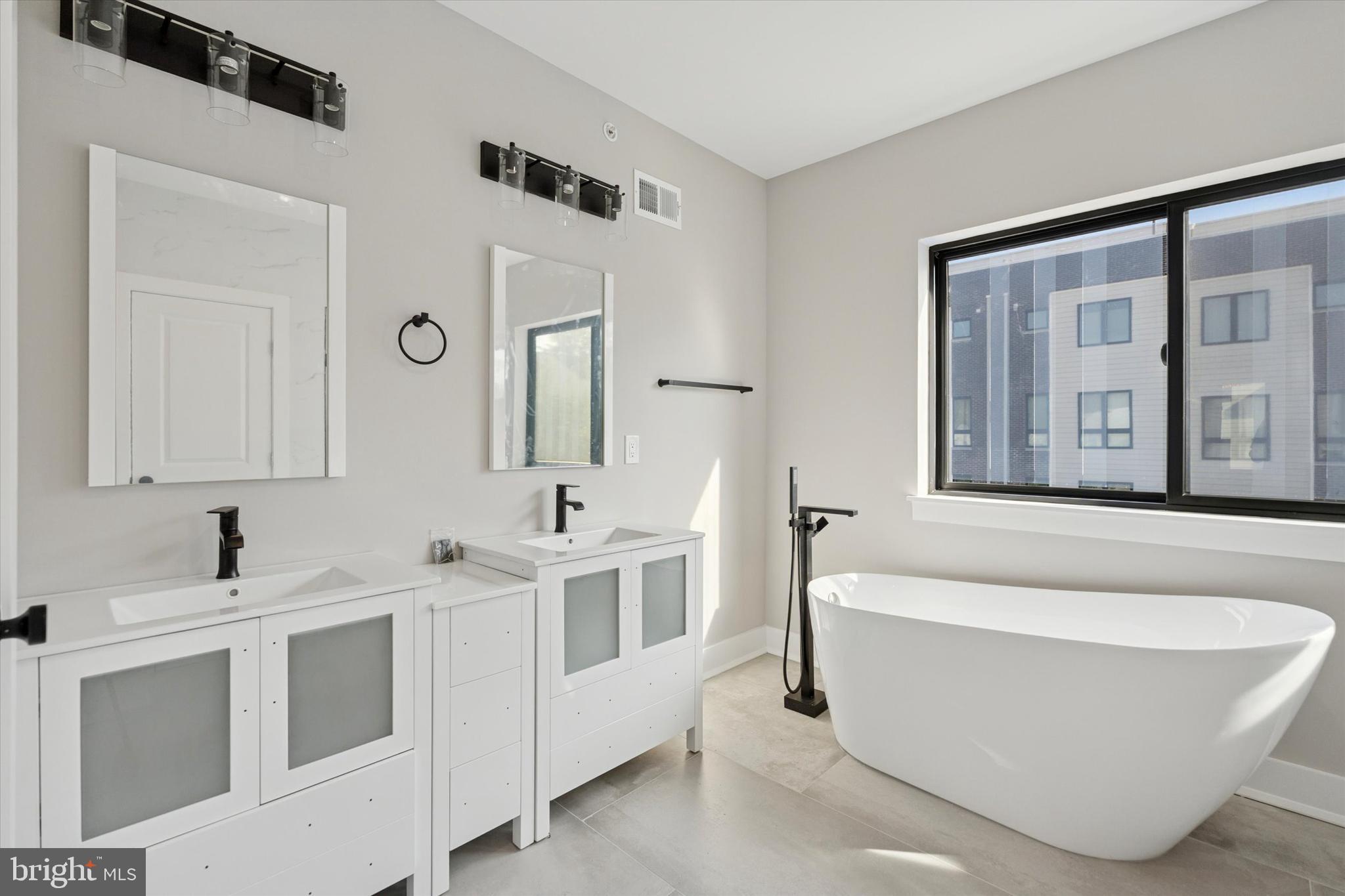 3833 Terrace Street Philadelphia, PA 19128 - Photo 10 of 31