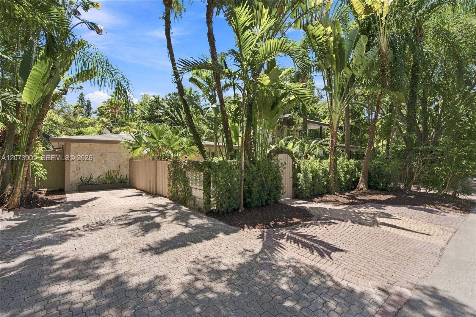 4110 Battersea Road Miami, FL 33133 - Photo 28 of 32 Gallery Image 28
