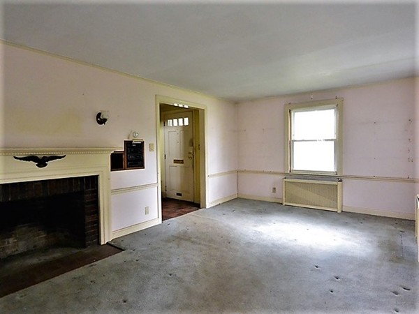 49 Canterbury Road Waltham, MA 02453 - Photo 13 of 23 Gallery Image 13