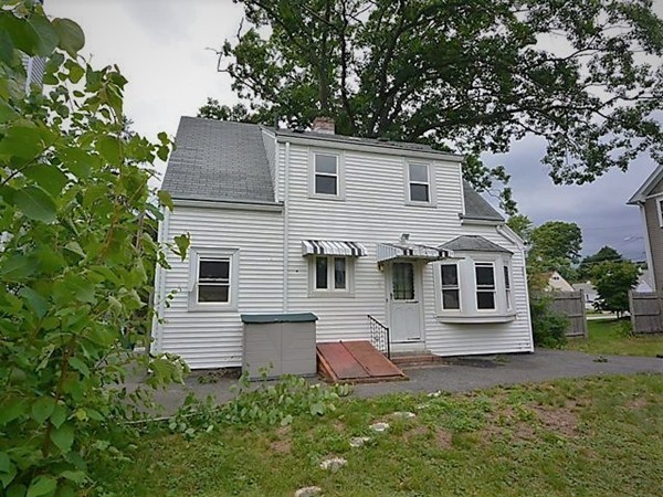 49 Canterbury Road Waltham, MA 02453 - Photo 18 of 23 Gallery Image 18