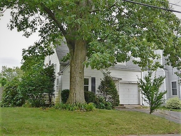 49 Canterbury Road Waltham, MA 02453 - Photo 19 of 23 Gallery Image 19
