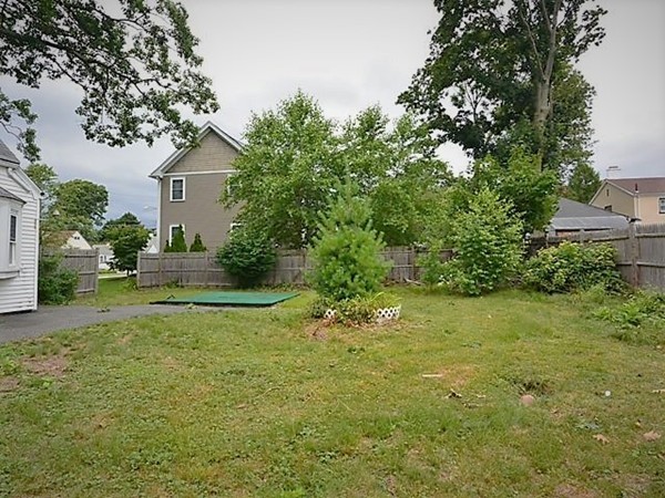 49 Canterbury Road Waltham, MA 02453 - Photo 22 of 23 Gallery Image 22