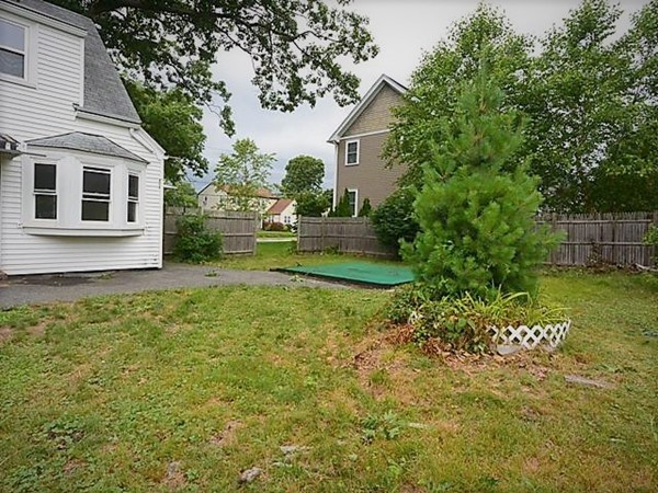 49 Canterbury Road Waltham, MA 02453 - Photo 23 of 23 Gallery Image 23