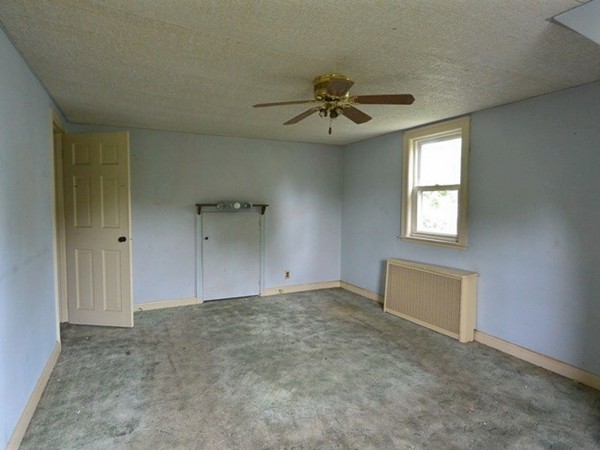49 Canterbury Road Waltham, MA 02453 - Photo 6 of 23 Gallery Image 6