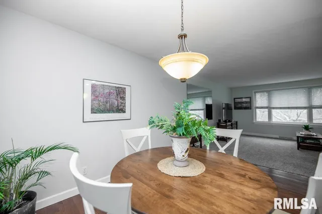 $187,000 | 6407 North Robinwood Drive, Peoria, IL 61614