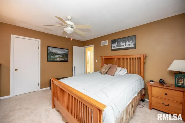 $187,000 | 6407 North Robinwood Drive, Peoria, IL 61614