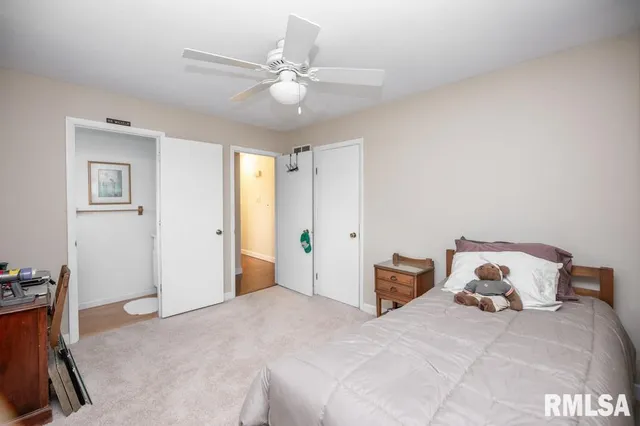 $187,000 | 6407 North Robinwood Drive, Peoria, IL 61614