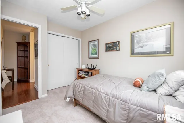 $187,000 | 6407 North Robinwood Drive, Peoria, IL 61614