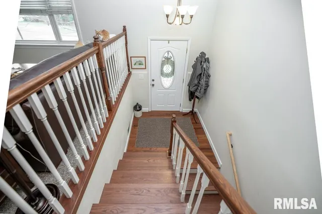 $187,000 | 6407 North Robinwood Drive, Peoria, IL 61614