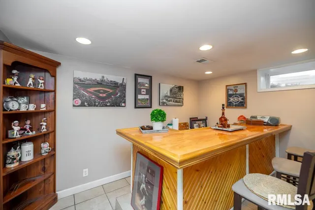 $187,000 | 6407 North Robinwood Drive, Peoria, IL 61614