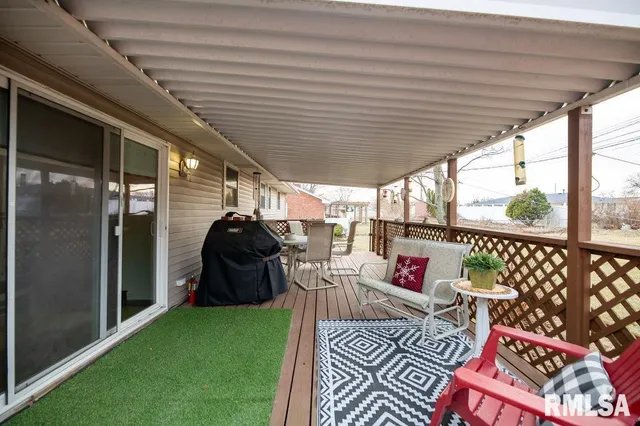 $187,000 | 6407 North Robinwood Drive, Peoria, IL 61614