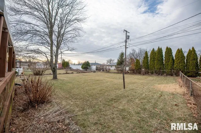 $187,000 | 6407 North Robinwood Drive, Peoria, IL 61614