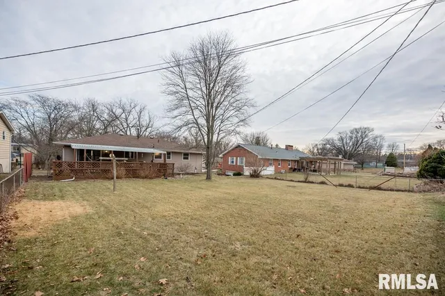 $187,000 | 6407 North Robinwood Drive, Peoria, IL 61614