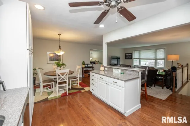 $187,000 | 6407 North Robinwood Drive, Peoria, IL 61614