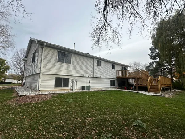 $579,900 | 7765 South Mission Drive, Franklin, WI 53132