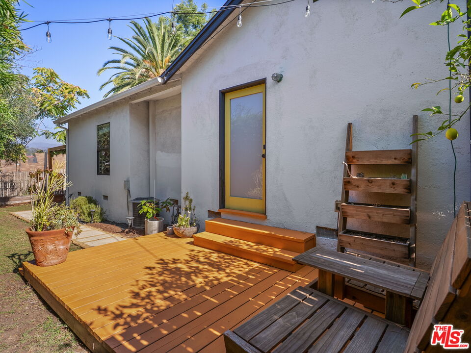 4707 Toland Way Los Angeles, CA 90042 - Photo 21 of 31 a view of a backyard of a house