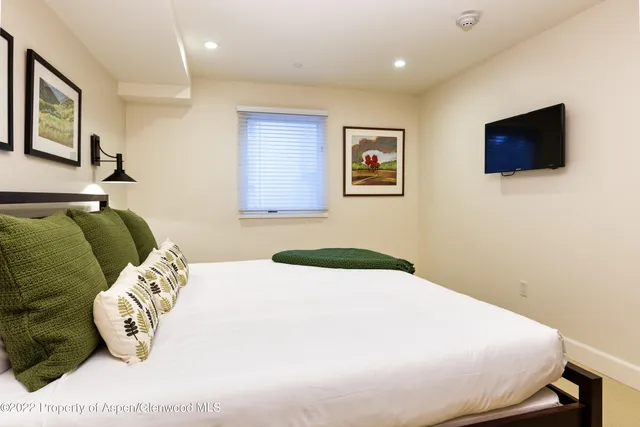 $25,000 | 611 South W End Street, Unit 7, Aspen, CO 81611