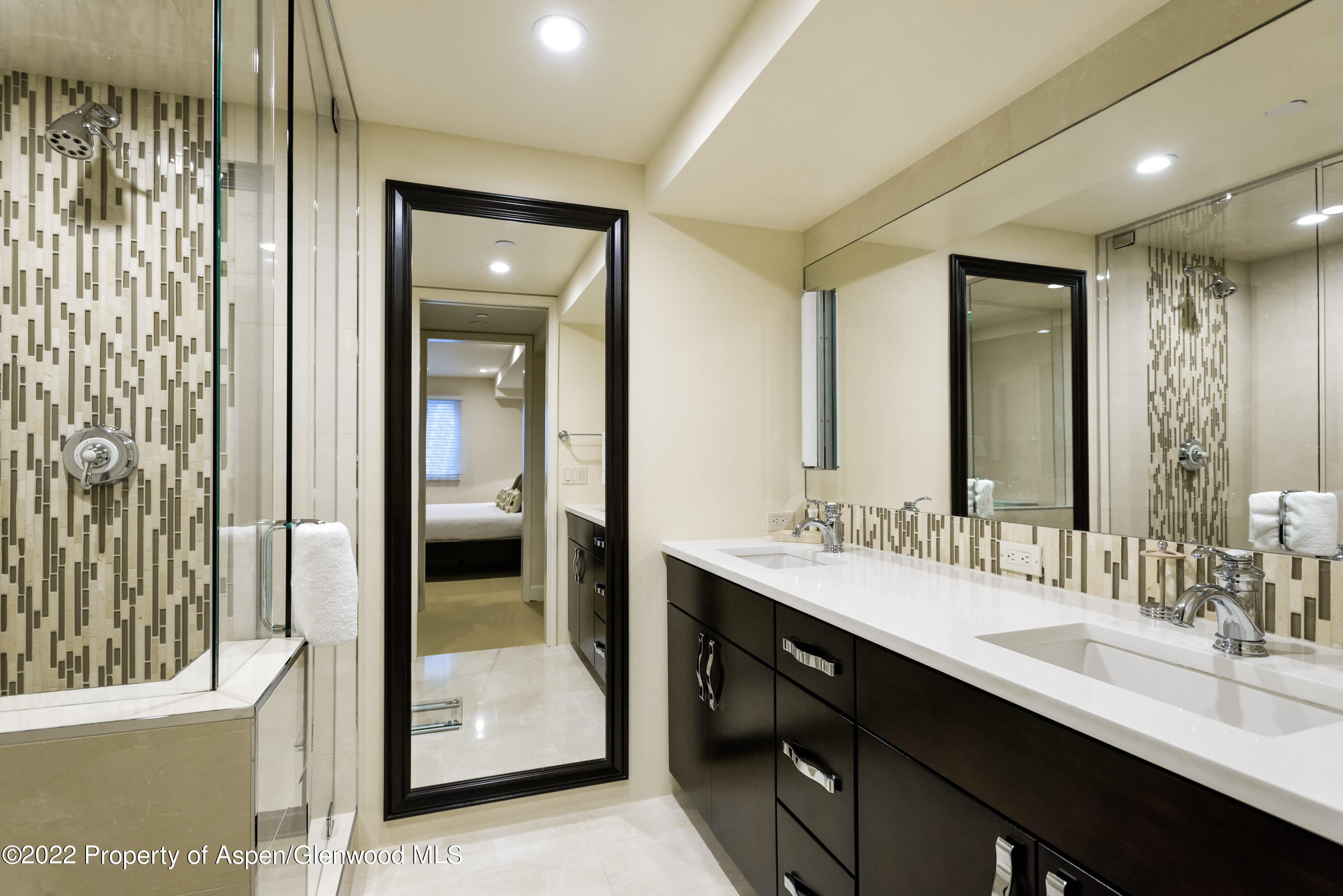 611 South W End Street, Unit 7 Aspen, CO 81611 - Photo 7 of 12 611sWestEnd7_HiRes004