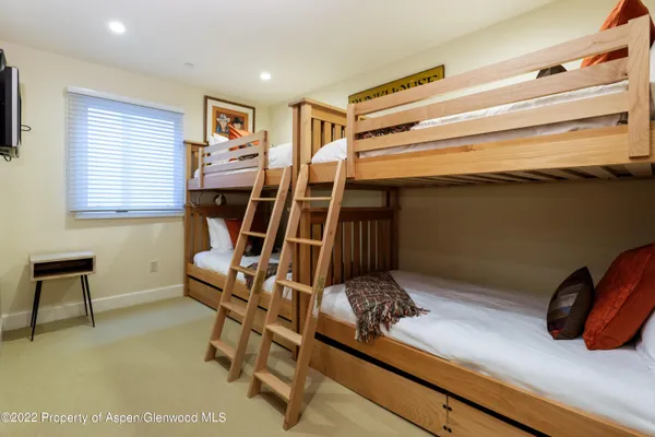 $25,000 | 611 South W End Street, Unit 7, Aspen, CO 81611