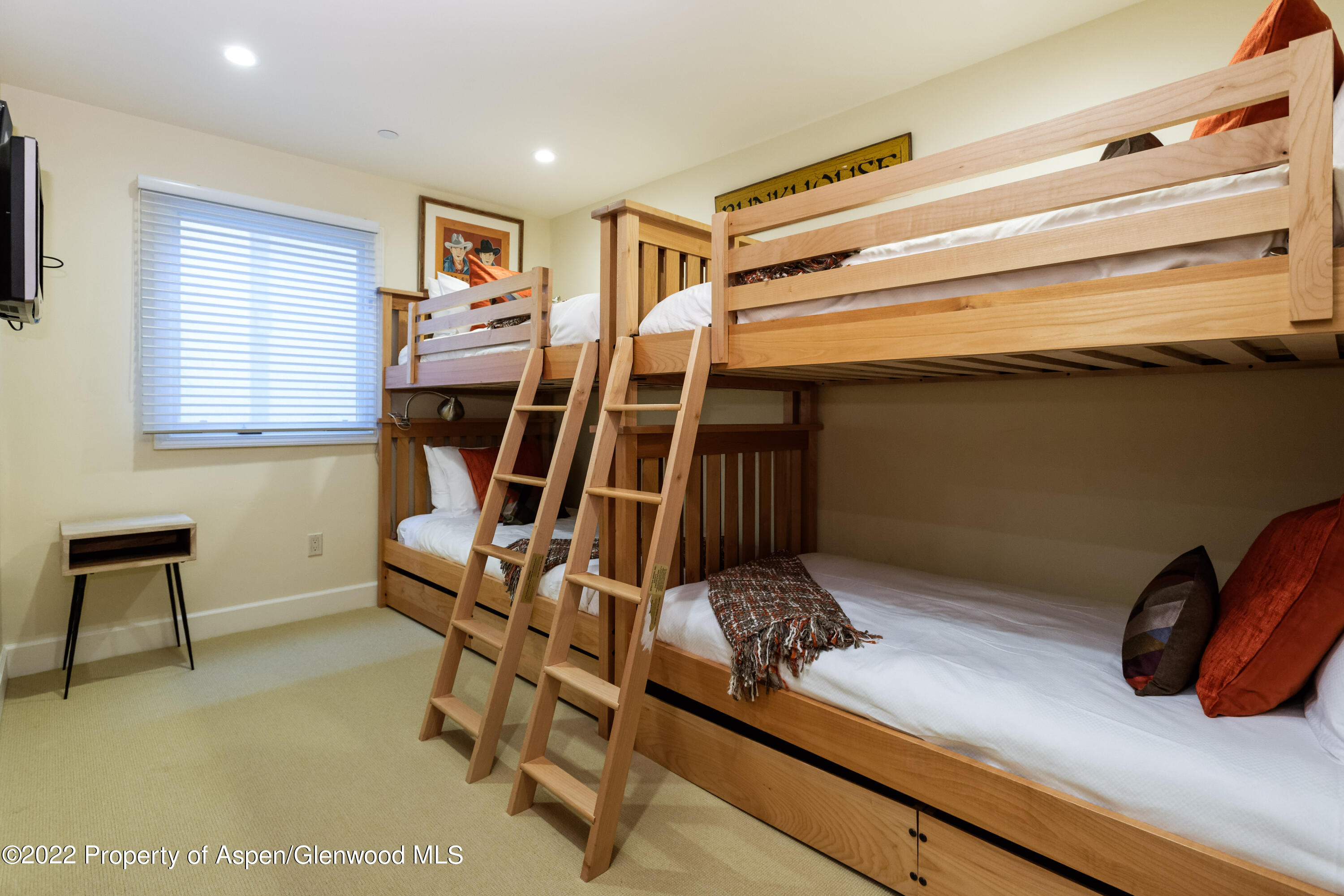 611 South W End Street, Unit 7 Aspen, CO 81611 - Photo 8 of 12 611sWestEnd7_HiRes002