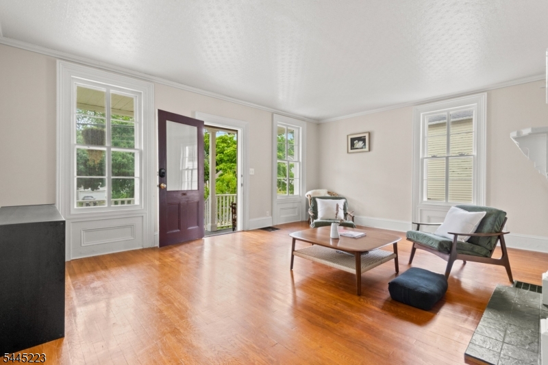 139 Main Street Hampton, NJ 08827 - Photo 4 of 26