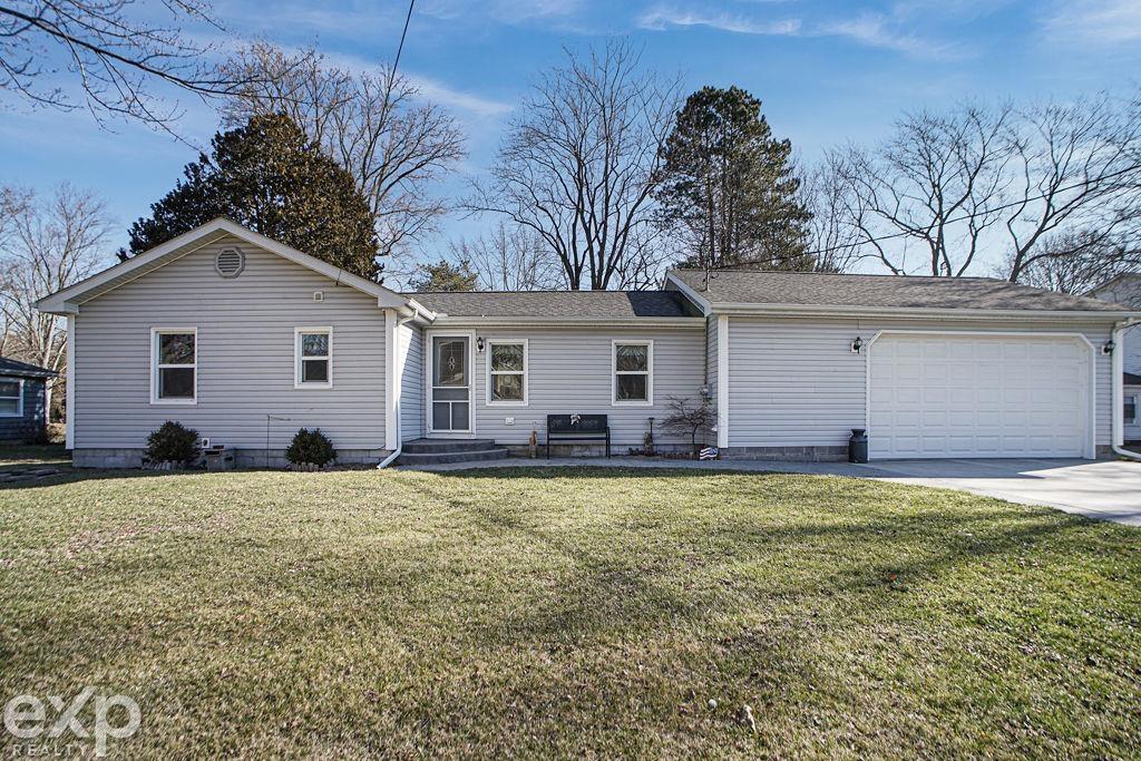 2628 Michigan Road Port Huron, MI 48060 - Photo 1 of 24 50101595.JPG