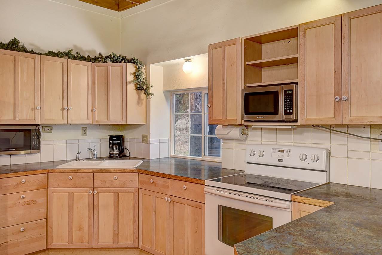 11826 West Deno Road Spokane, WA 99224 - Photo 5 of 18