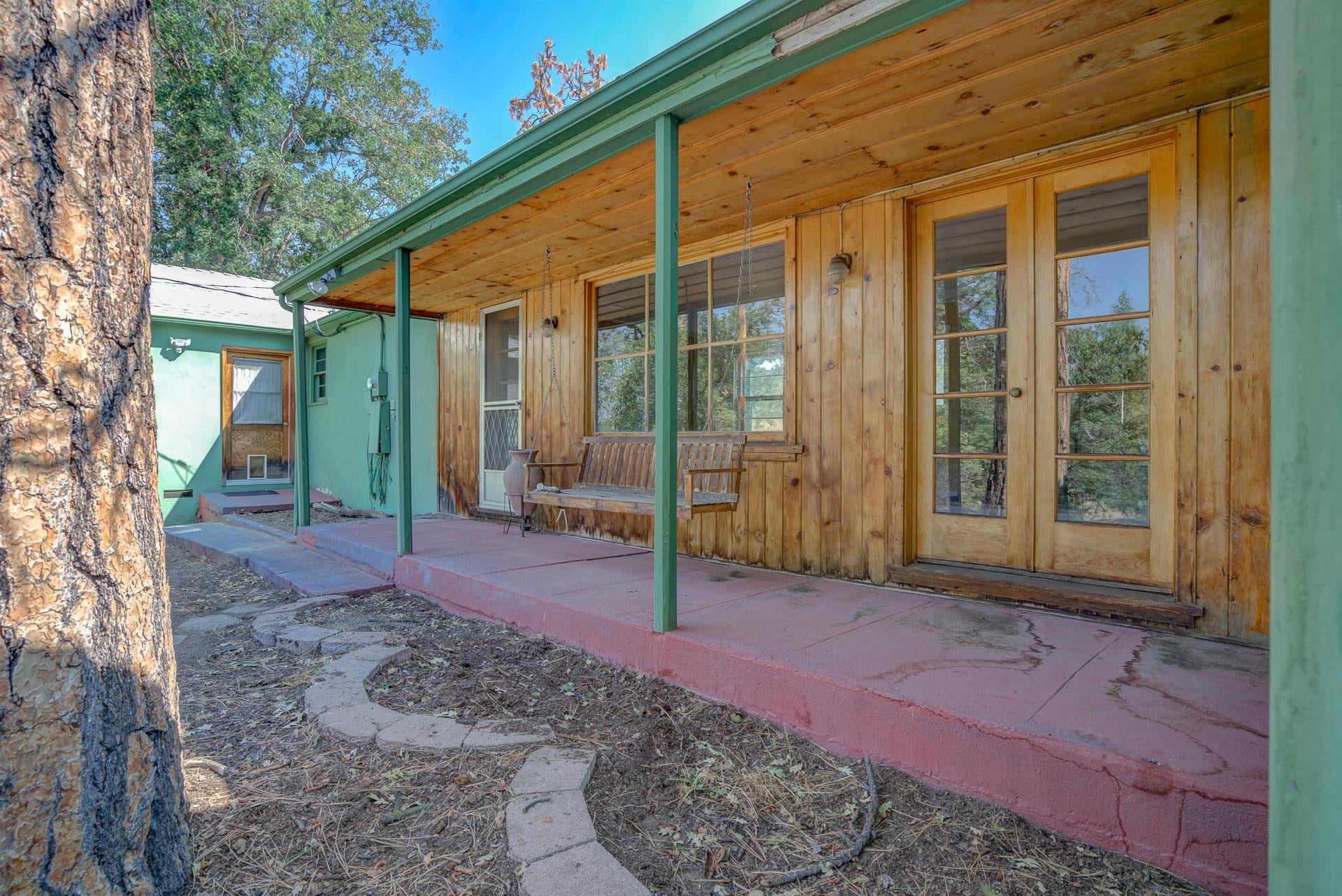 3202 Fairlane Road Yreka, CA 96097 - Photo 1 of 39 Gallery Image 1