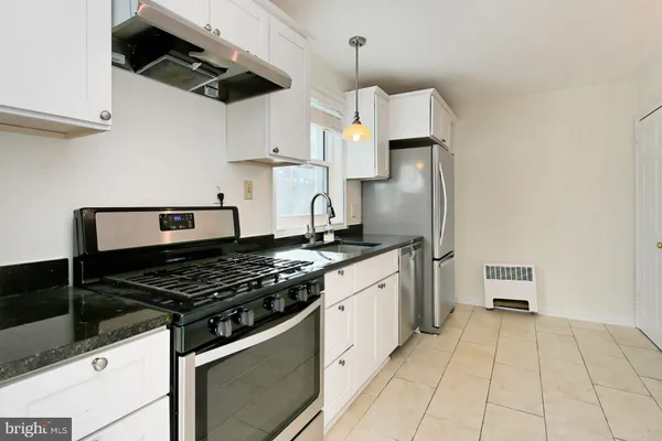 $3,400 | 2942 Landover Street, Alexandria, VA 22305