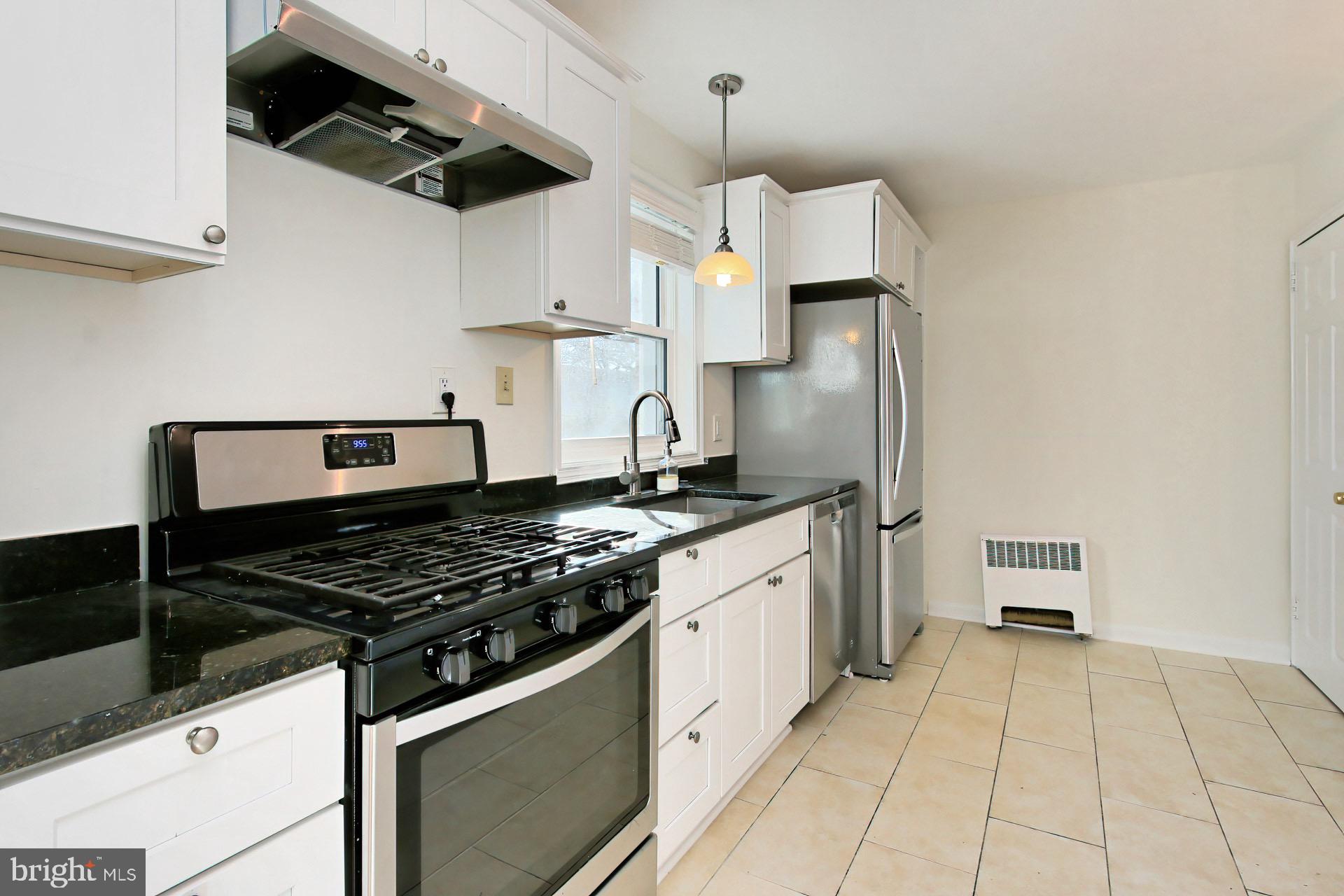 2942 Landover Street Alexandria, VA 22305 - Photo 16 of 37