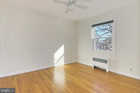 $3,350 | 2942 Landover Street, Alexandria, VA 22305