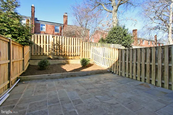 $3,400 | 2942 Landover Street, Alexandria, VA 22305