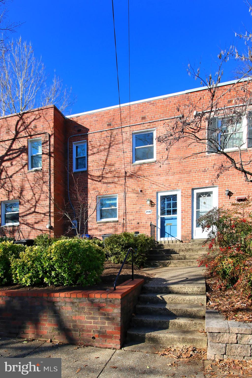 2942 Landover Street Alexandria, VA 22305 - Photo 4 of 37