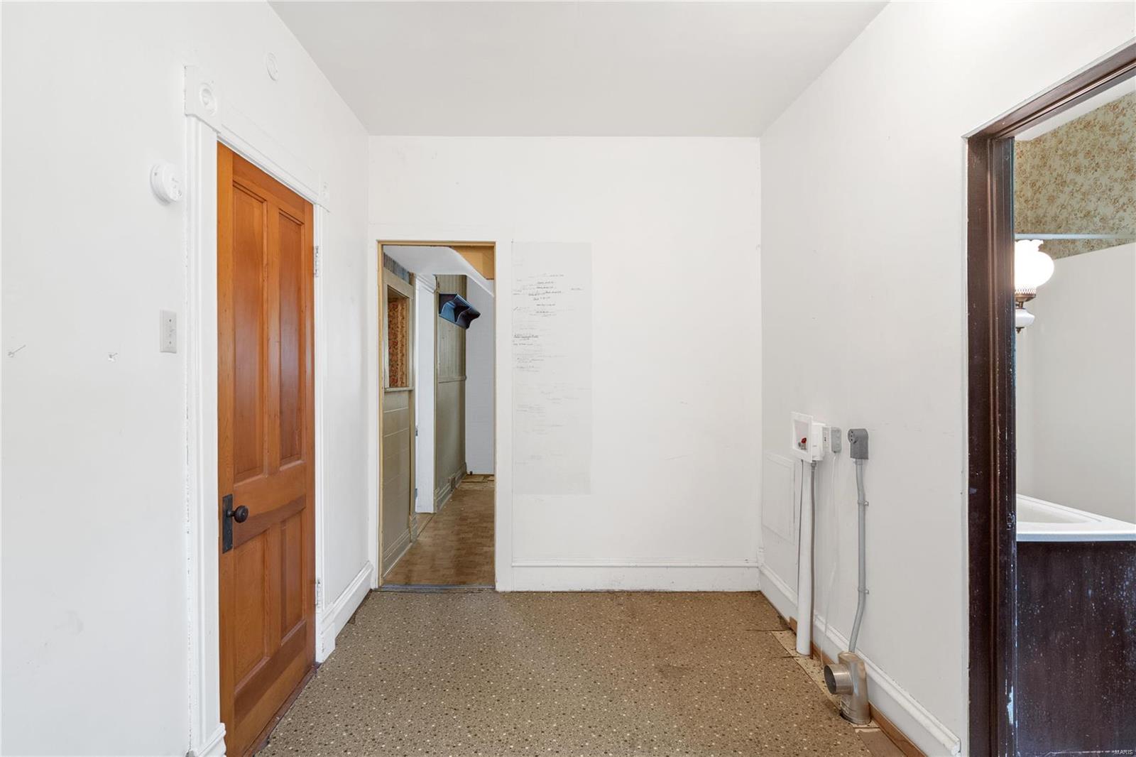 5853 Maeystown Road Waterloo, IL 62298 - Photo 12 of 36