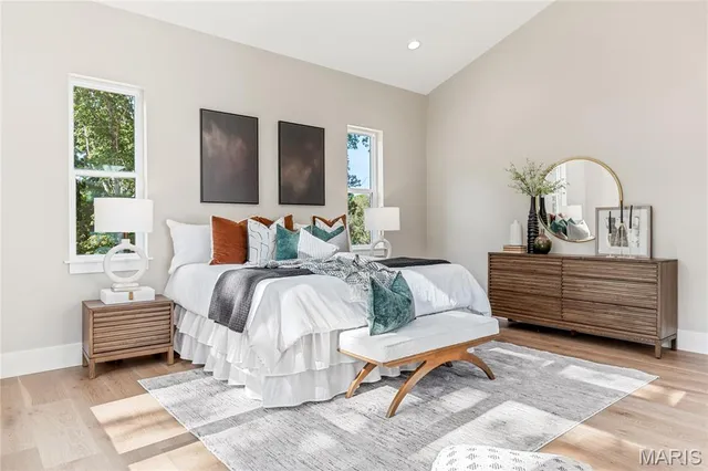 $1,095,000 | 30 Sandy Creek Drive, Winfield, MO 63389