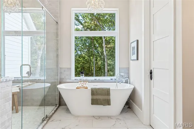 $1,095,000 | 30 Sandy Creek Drive, Winfield, MO 63389