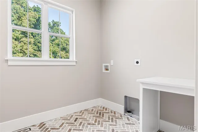 $1,095,000 | 30 Sandy Creek Drive, Winfield, MO 63389