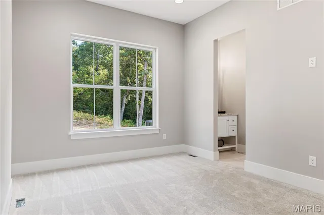 $1,095,000 | 30 Sandy Creek Drive, Winfield, MO 63389