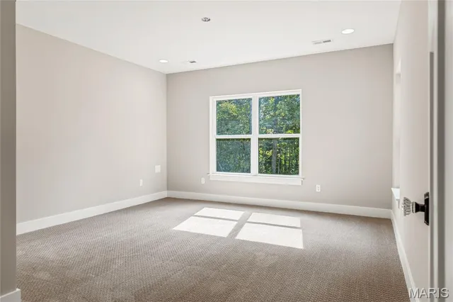 $1,095,000 | 30 Sandy Creek Drive, Winfield, MO 63389