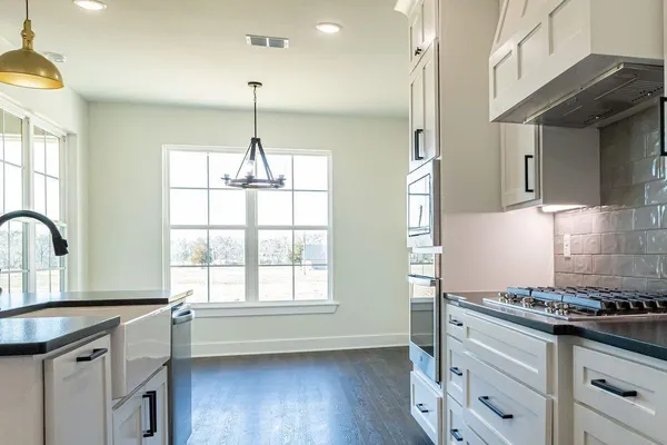 $512,000 | 7608 Cr 317 Street South, Henderson, TX 75654