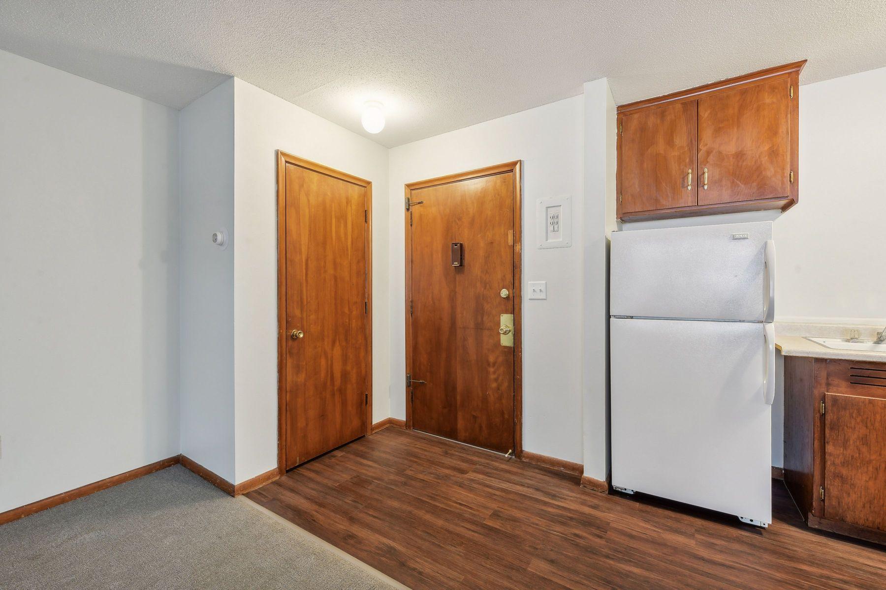 2009 Commerce Boulevard Mound, MN 55364 - Photo 14 of 32