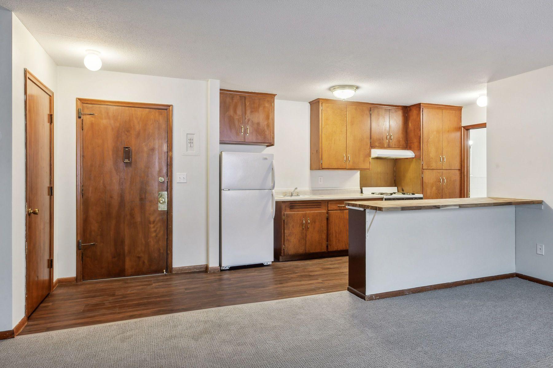 2009 Commerce Boulevard Mound, MN 55364 - Photo 18 of 32