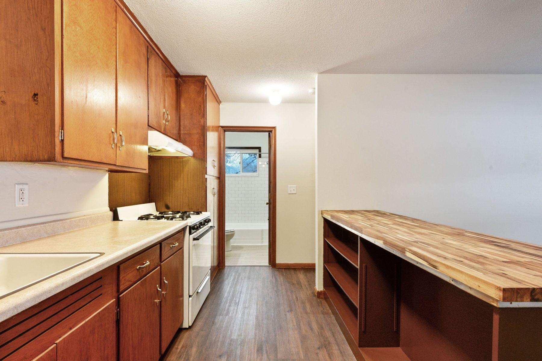 2009 Commerce Boulevard Mound, MN 55364 - Photo 20 of 32